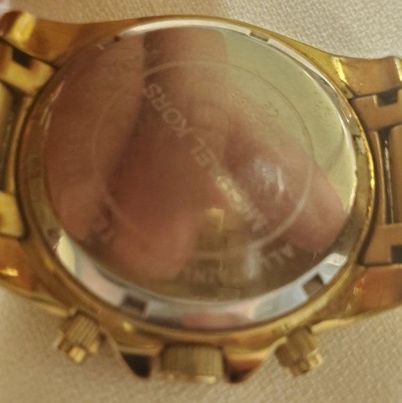 Michael Kors Watch - Picture 5 of 6
